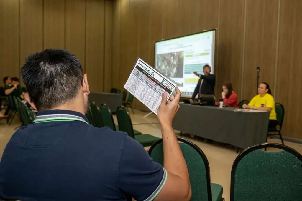 Leilão de casas da Vila A Itaipu
