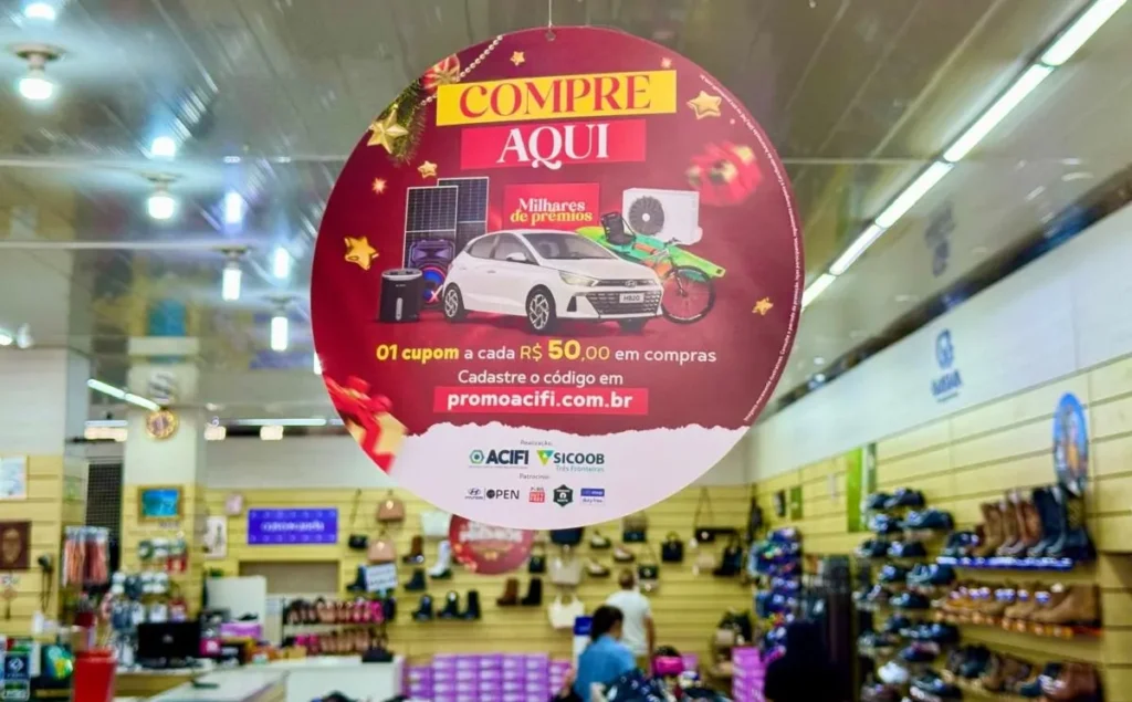 Comércio de Foz do Iguaçu em dezembro