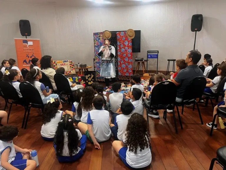 Programação de férias na Biblioteca Pública