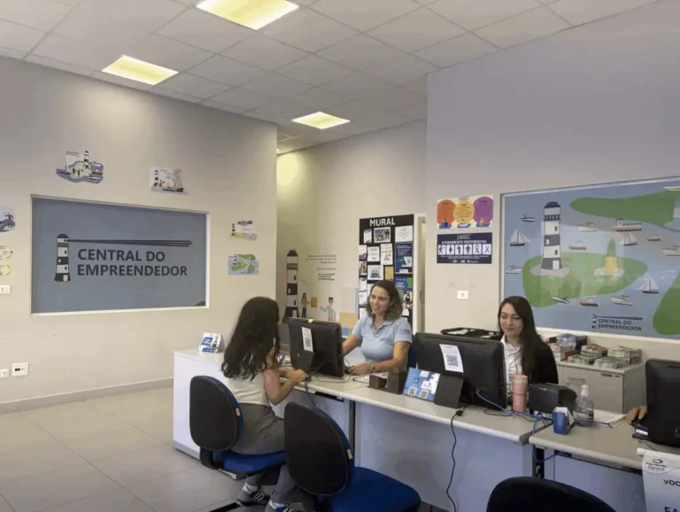 Central do Empreendedor de Foz ultrapassa 8 mil atendimentos em 2026