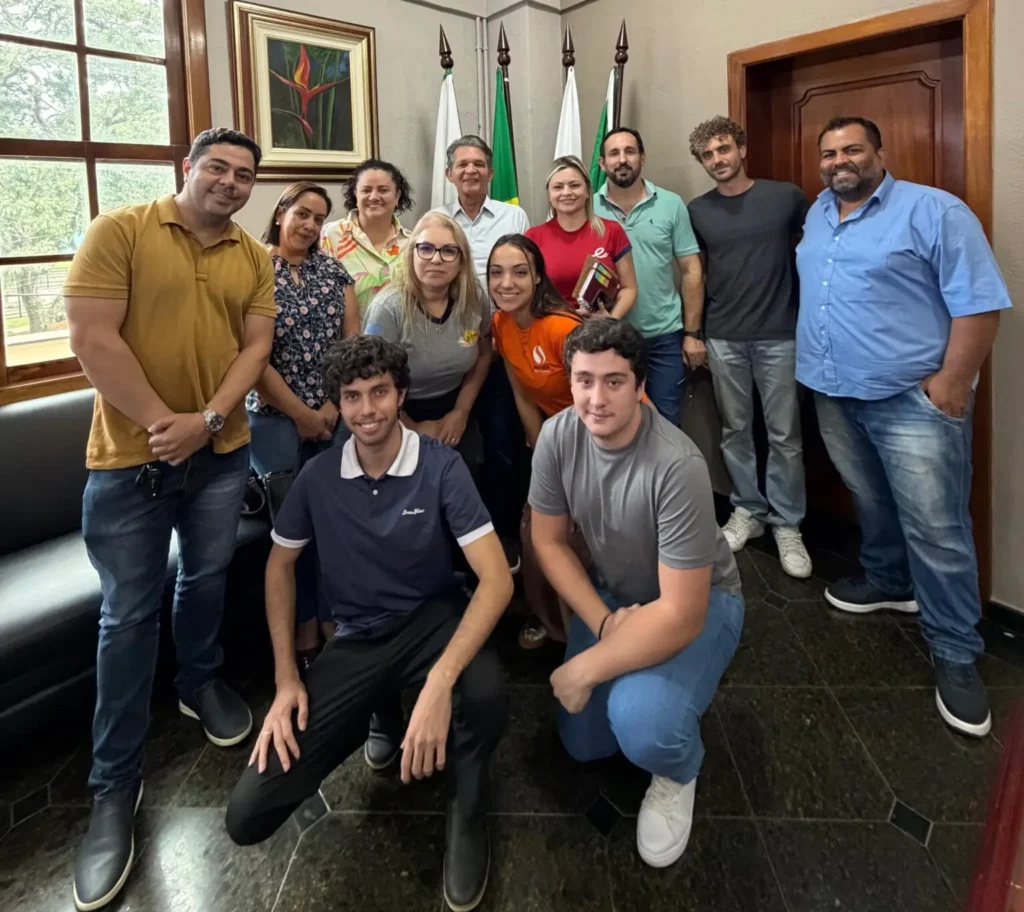 Impacto do Cartão Material Escolar em Foz