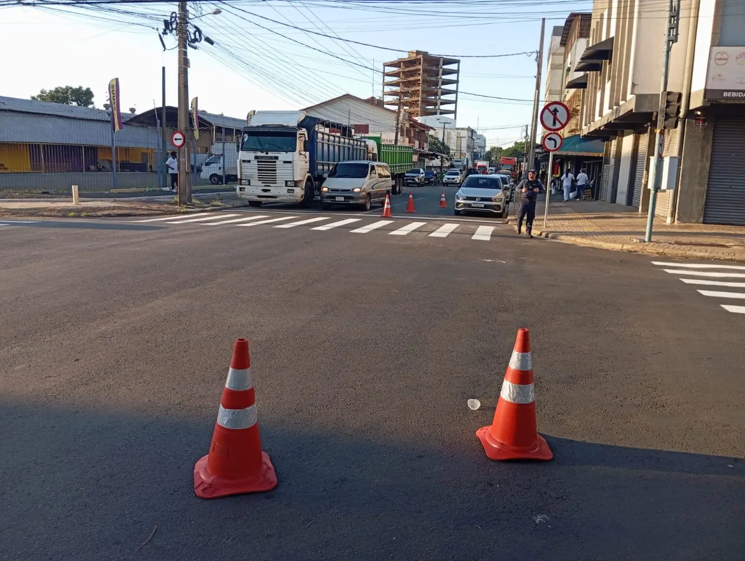 Rua das Missões mão dupla Vila Portes