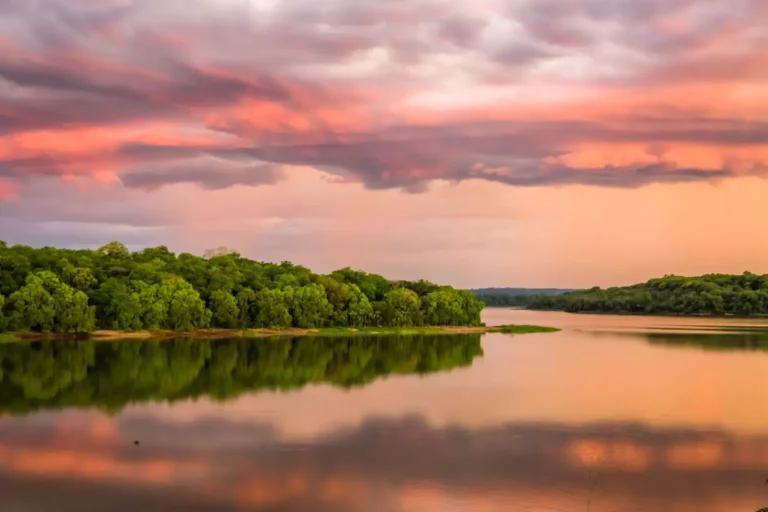 Plano de turismo náutico no Lago de Itaipu