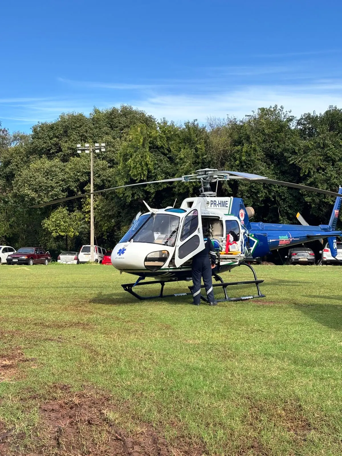 Paciente do Hospital Municipal Padre Germano Lauck é transferido por transporte aeromédico